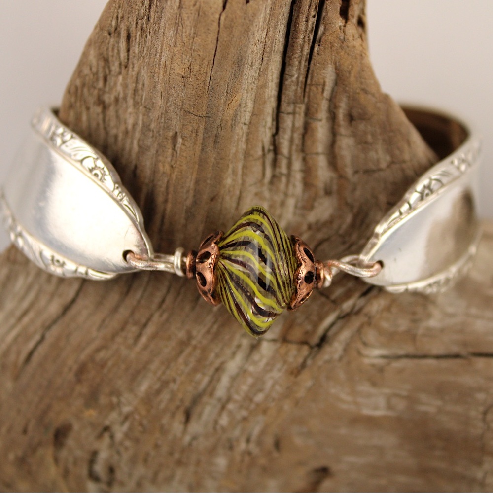 Beaded bracelet